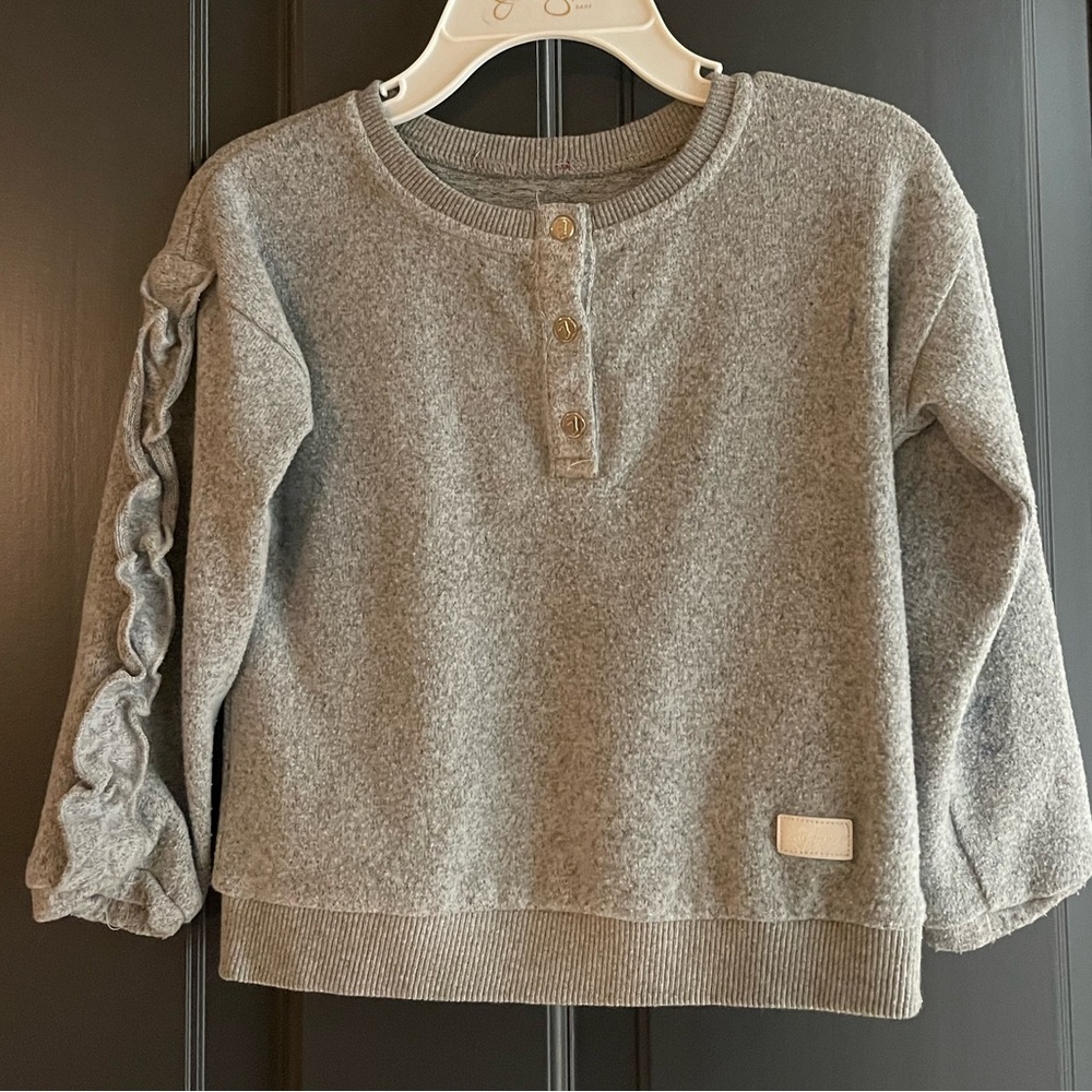 4 / $20 7 for all Mankind Ruffle Sweater